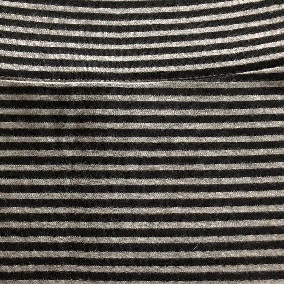 Super Cute Grey & Black Striped Pencil Skirt - Picture 2 of 6